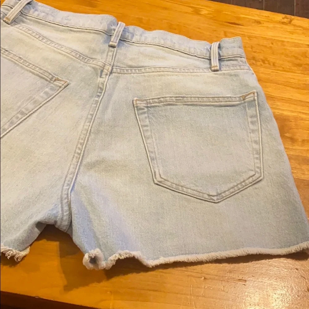 FRAME Denim Distressed Le Vintage Jean Short